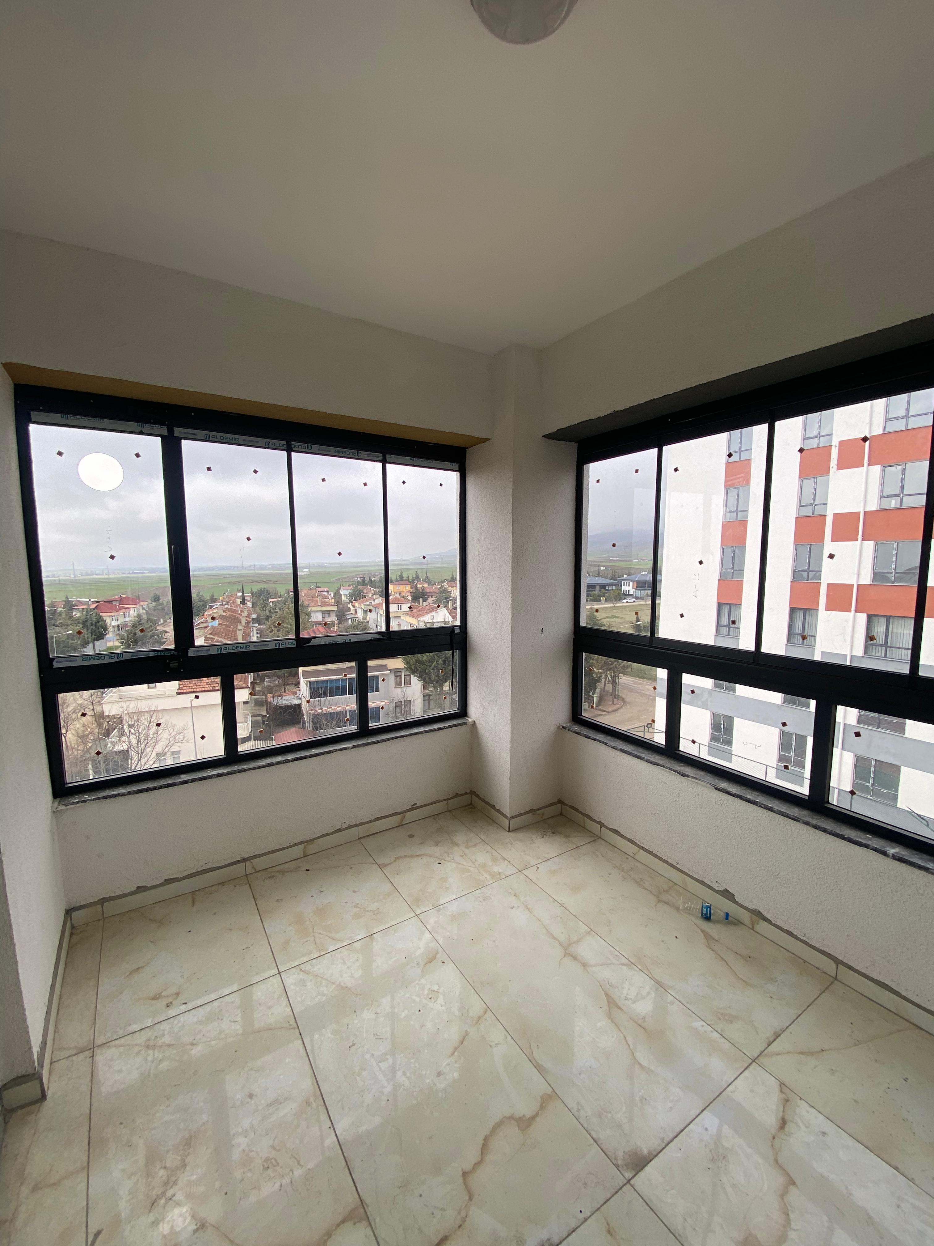 MABEL' DEN SATILIK LÜKS SİTE İÇERİSİNDE FERAH DAİRE